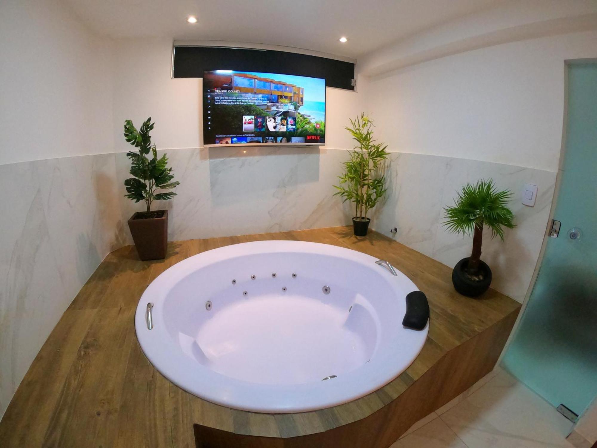 Апартаменты Th 101 - Flat Com Banheira De Hidromassagem Говернадор-Валадарис Экстерьер фото